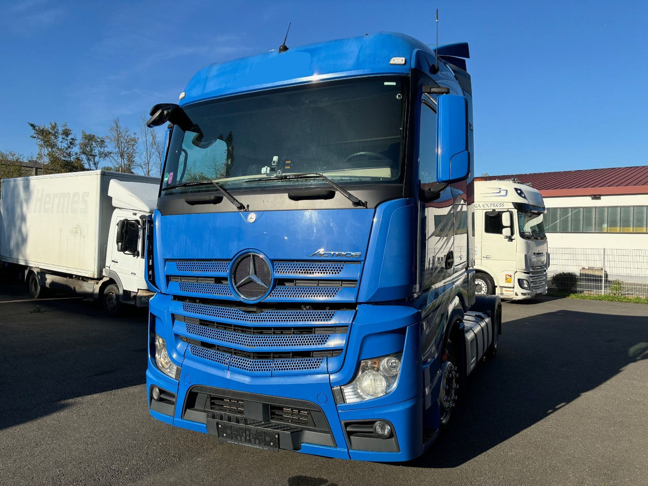 Mercedes-Benz 1836 Mercedes-Benz 1836 1842 - Tractor unit: picture 1 Mercedes-Benz 1836 Mercedes-Benz 1836 1842 - Tractor unit: picture 1