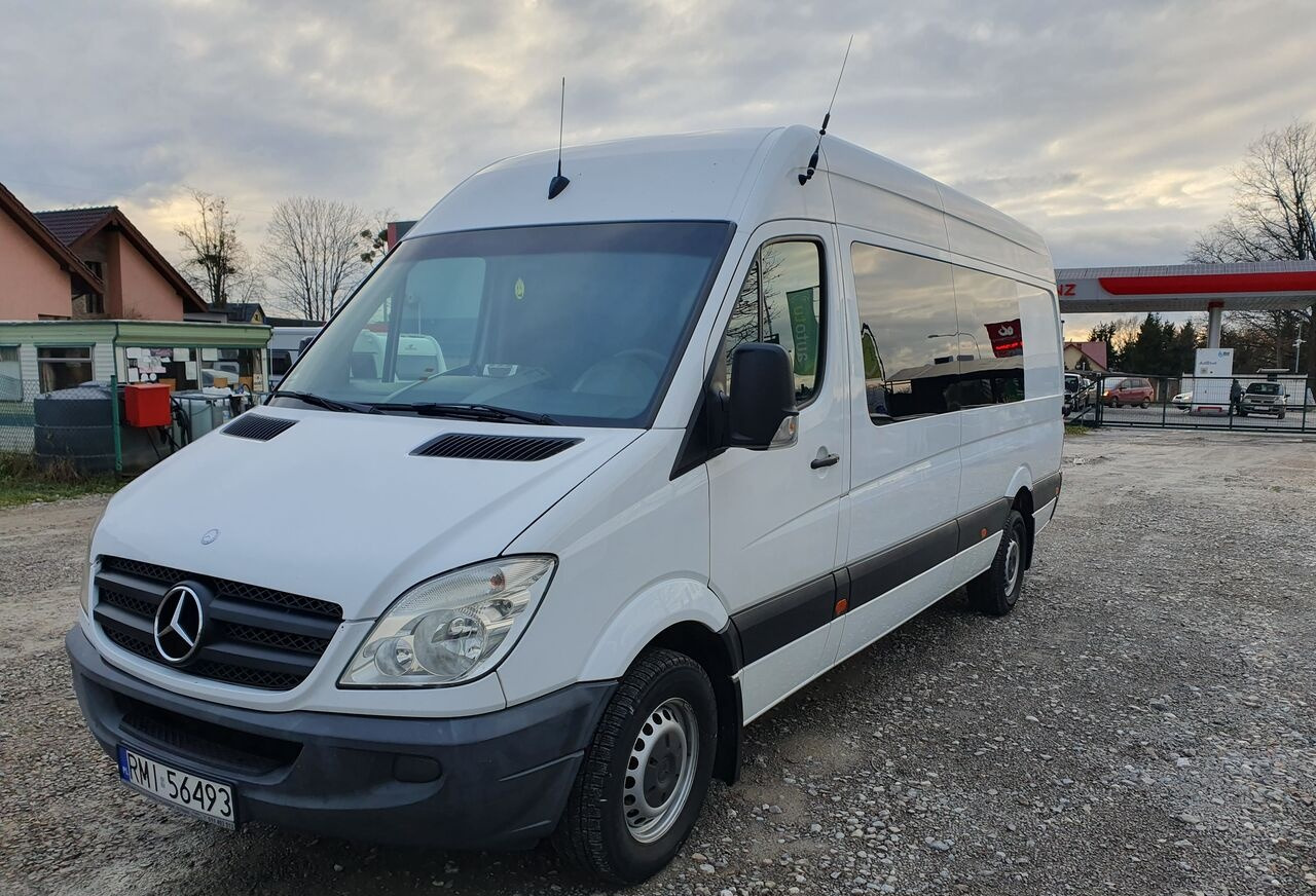 Mercedes-Benz SPRINTER 319 9 OSOB KLIMA WEBASTO TV TYL PODUSZKI EURO5 - Minibus, People carrier: picture 3 Mercedes-Benz SPRINTER 319 9 OSOB KLIMA WEBASTO TV TYL PODUSZKI EURO5 - Minibus, People carrier: picture 3
