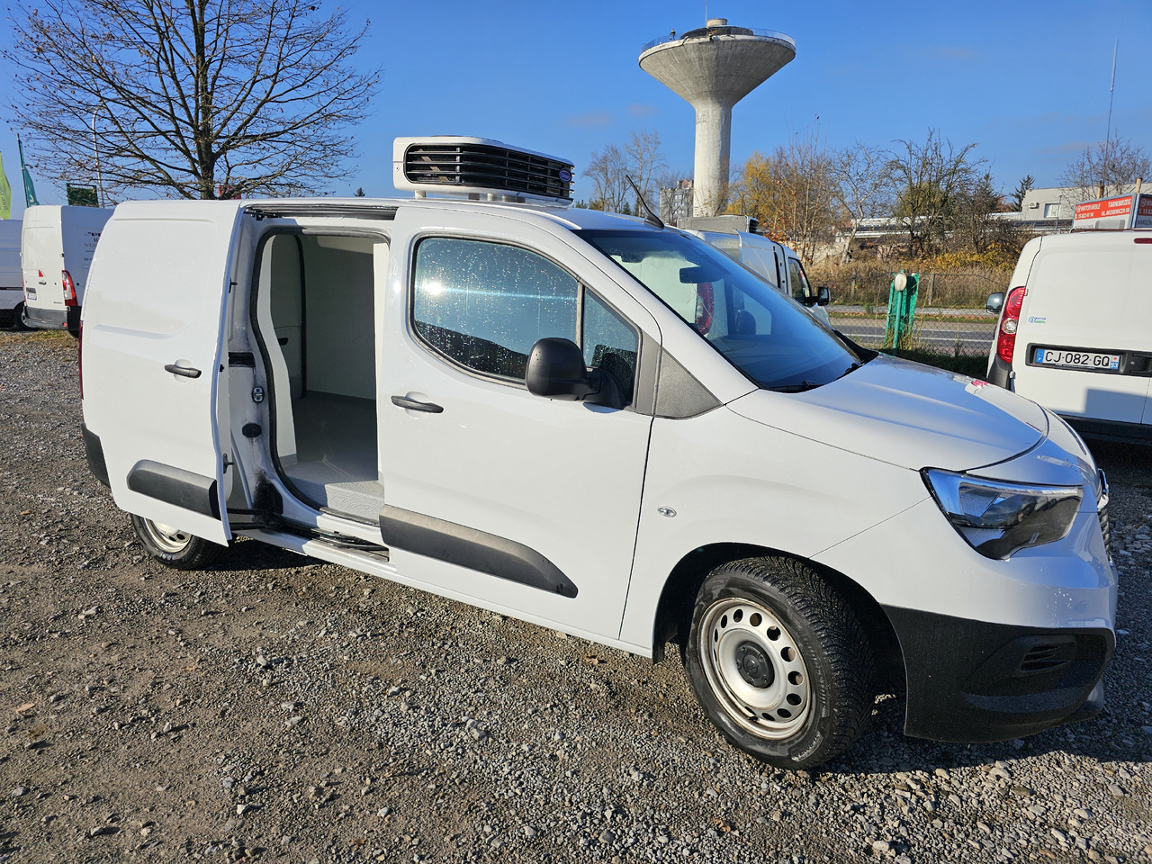 OPEL COMBO MAXI LONG CHLODNIA MROZNIA CARRIER KLIMA EURO6 - Refrigerated delivery van: picture 4 OPEL COMBO MAXI LONG CHLODNIA MROZNIA CARRIER KLIMA EURO6 - Refrigerated delivery van: picture 4