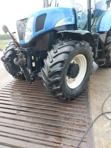 2011 New Holland T7040 - Farm tractor: picture 4 2011 New Holland T7040 - Farm tractor: picture 4