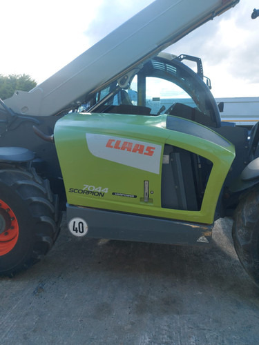 Telescopic handler Claas Scorpion 7044: picture 8