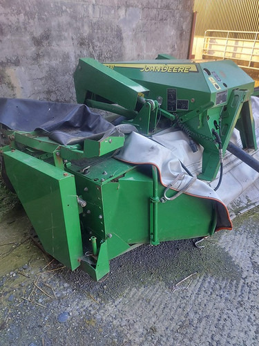 John Deere 131 - Mower: picture 1 John Deere 131 - Mower: picture 1