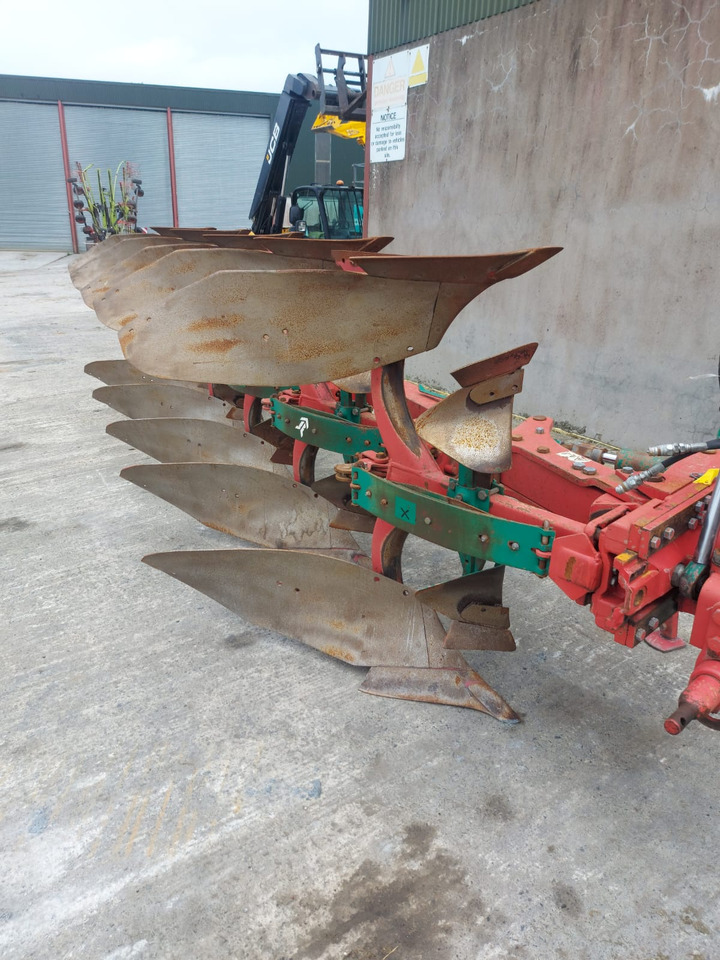 KVERNELAND ES100-200 - Plough: picture 1 KVERNELAND ES100-200 - Plough: picture 1