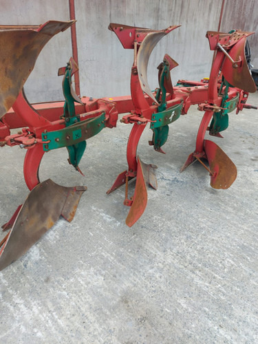 Kverneland ES 100-200-28 - Plough: picture 4 Kverneland ES 100-200-28 - Plough: picture 4