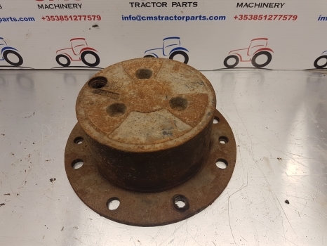 Case Hub Cover 4472452036 Zf Apl 330 81437c1 - Wheel hub for Farm tractor: picture 1 Case Hub Cover 4472452036 Zf Apl 330 81437c1 - Wheel hub for Farm tractor: picture 1