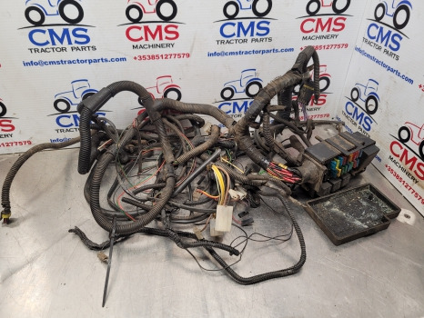 Case Jx80 Upgrade Tier 2 Cab Wiring Loom Cab Wiring Loom, Fuse Box - Cables/ Wire harness: picture 2 Case Jx80 Upgrade Tier 2 Cab Wiring Loom Cab Wiring Loom, Fuse Box - Cables/ Wire harness: picture 2