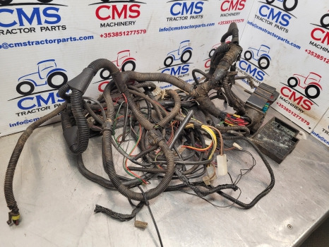 Case Jx80 Upgrade Tier 2 Cab Wiring Loom Cab Wiring Loom, Fuse Box - Cables/ Wire harness: picture 5 Case Jx80 Upgrade Tier 2 Cab Wiring Loom Cab Wiring Loom, Fuse Box - Cables/ Wire harness: picture 5