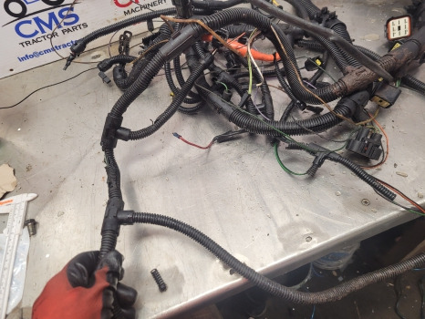 Fermec 660 Transmission Cab Wiring Loom Parts - Cables/ Wire harness: picture 5 Fermec 660 Transmission Cab Wiring Loom Parts - Cables/ Wire harness: picture 5