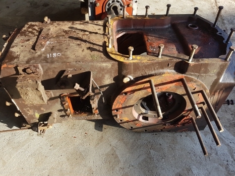 Fiat 1180 Rear Axle Central Case 5107674, 5107675 - Rear axle for Farm tractor: picture 2 Fiat 1180 Rear Axle Central Case 5107674, 5107675 - Rear axle for Farm tractor: picture 2