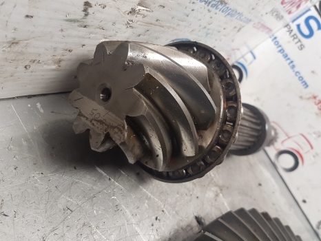 Fiat 160-90, 140-90, 180-90 Rear Axle Bevel Gear 5128099, 5113838, 5127094 - Rear axle for Farm tractor: picture 3 Fiat 160-90, 140-90, 180-90 Rear Axle Bevel Gear 5128099, 5113838, 5127094 - Rear axle for Farm tractor: picture 3