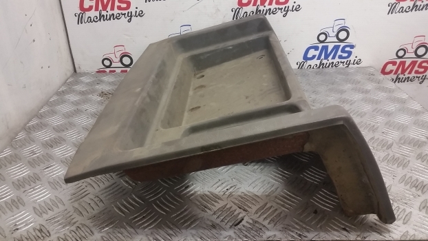 Fiat F140, F100, F120, F130, F140 Dt, F120 Dt, F130 Dtcab Interior Panel - Cab and interior for Farm tractor: picture 5 Fiat F140, F100, F120, F130, F140 Dt, F120 Dt, F130 Dtcab Interior Panel - Cab and interior for Farm tractor: picture 5