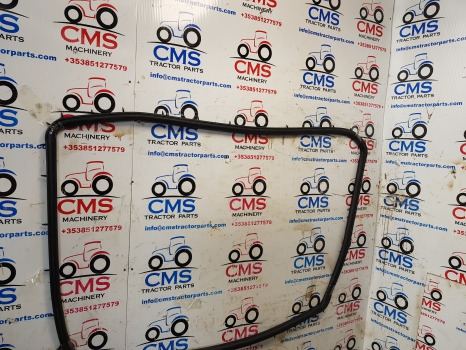 Ford 10, 30, 100, 200, 600, 1000 Super Q Cab Rear Windows Seal E7nn9442082ca - Window and parts for Car: picture 3 Ford 10, 30, 100, 200, 600, 1000 Super Q Cab Rear Windows Seal E7nn9442082ca - Window and parts for Car: picture 3