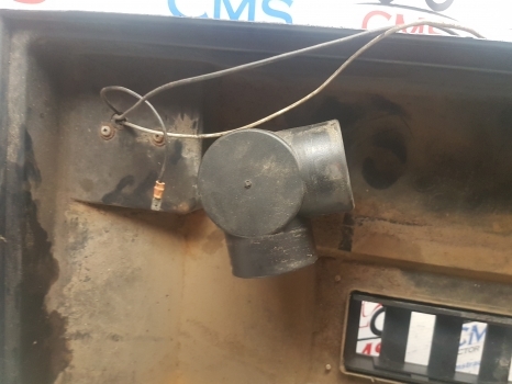 Ford 10 Series 5610, 6410, 6610, 6710 Lp Cab Interior Roof Panel E5nn94502b84aa - Cab and interior for Farm tractor: picture 3 Ford 10 Series 5610, 6410, 6610, 6710 Lp Cab Interior Roof Panel E5nn94502b84aa - Cab and interior for Farm tractor: picture 3