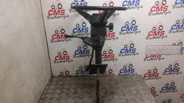Ford 3230, 3430, 3930, 5130, 4830, 4630 Steering Column E8nn3c529da, 83982650 - Steering column for Farm tractor: picture 1 Ford 3230, 3430, 3930, 5130, 4830, 4630 Steering Column E8nn3c529da, 83982650 - Steering column for Farm tractor: picture 1