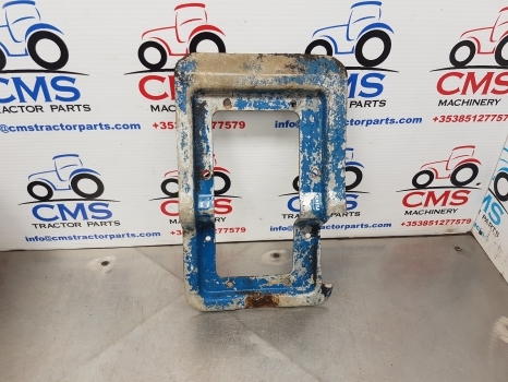 Ford 4610, 10, 600 Series, Cab Interior Boot Panel D5nn94100n39b - Cab and interior: picture 1 Ford 4610, 10, 600 Series, Cab Interior Boot Panel D5nn94100n39b - Cab and interior: picture 1