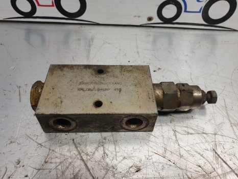 Ford 555 Hydraulic Check Valve 81873170 , Sauer-sundstrand Rpl06/c5-unf 495 - Hydraulic valve for Farm tractor: picture 1 Ford 555 Hydraulic Check Valve 81873170 , Sauer-sundstrand Rpl06/c5-unf 495 - Hydraulic valve for Farm tractor: picture 1