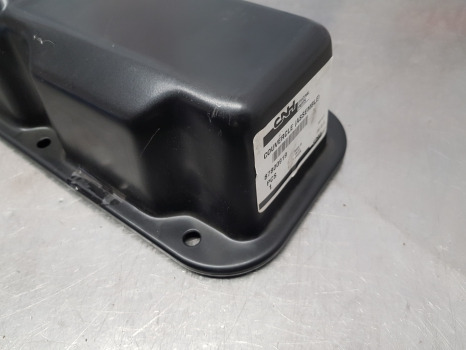 Ford 6640, 7740, 40 Series, Ts, Engine Valve Cover 87800919, 87800422 - Engine and parts: picture 2 Ford 6640, 7740, 40 Series, Ts, Engine Valve Cover 87800919, 87800422 - Engine and parts: picture 2