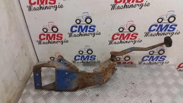 Ford Brake Pedals Bracket With Throtle Lever E4nn2k113bb11b - Brake parts for Farm tractor: picture 2 Ford Brake Pedals Bracket With Throtle Lever E4nn2k113bb11b - Brake parts for Farm tractor: picture 2