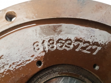 Ford New Holland 40, Ts Series Transmission Cover Plate 81869727 - Gearbox for Farm tractor: picture 4 Ford New Holland 40, Ts Series Transmission Cover Plate 81869727 - Gearbox for Farm tractor: picture 4