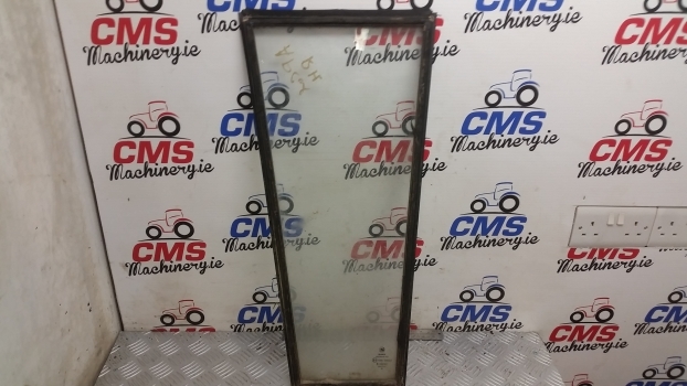 Ford New Holland Cab Low Panel Glass With Frame Rh 83931985 E2nn94000r68aa - Window and parts for Farm tractor: picture 3 Ford New Holland Cab Low Panel Glass With Frame Rh 83931985 E2nn94000r68aa - Window and parts for Farm tractor: picture 3