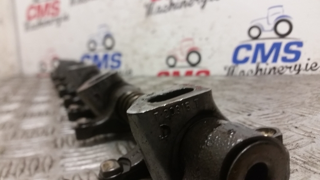 John Deere 30, 40, 50, 6000, 3040 Rocker Arm Shaft Assembly Dd12121, Re31973 - Engine and parts for Farm tractor: picture 3 John Deere 30, 40, 50, 6000, 3040 Rocker Arm Shaft Assembly Dd12121, Re31973 - Engine and parts for Farm tractor: picture 3