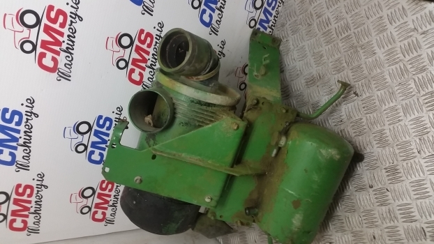 John Deere 3350, 2250 Air Cleaner And Hydraulic Reservoir Al55540, Al66857 - Air filter for Farm tractor: picture 3 John Deere 3350, 2250 Air Cleaner And Hydraulic Reservoir Al55540, Al66857 - Air filter for Farm tractor: picture 3