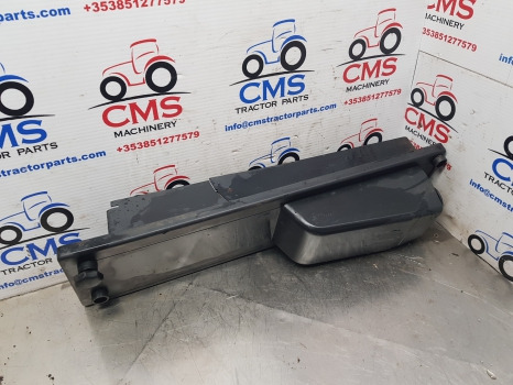 John Deere 6000 Series 6200, 6610, 6810 Cab Air Filter Cover Al112551, Al80788 - A/C part: picture 5 John Deere 6000 Series 6200, 6610, 6810 Cab Air Filter Cover Al112551, Al80788 - A/C part: picture 5