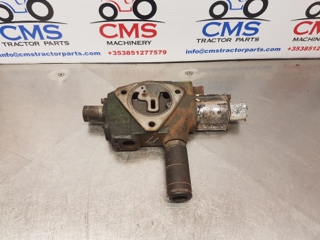 John Deere 6400 Hydraulic Spool Valve Parts Only Al171118, Al75842, 93j361 - Hydraulic valve for Farm tractor: picture 1 John Deere 6400 Hydraulic Spool Valve Parts Only Al171118, Al75842, 93j361 - Hydraulic valve for Farm tractor: picture 1
