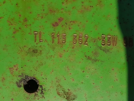 John Deere 6610, 6510, 6605 Premuim Main Frame, Mounting Pair L113352, L113353 - Window and parts for Farm tractor: picture 5 John Deere 6610, 6510, 6605 Premuim Main Frame, Mounting Pair L113352, L113353 - Window and parts for Farm tractor: picture 5