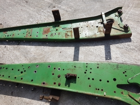 John Deere 6610, 6510, 6605 Premuim Main Frame, Mounting Pair L113352, L113353 - Window and parts for Farm tractor: picture 3 John Deere 6610, 6510, 6605 Premuim Main Frame, Mounting Pair L113352, L113353 - Window and parts for Farm tractor: picture 3