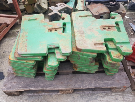 John Deere 6m, 6rseries, Front Weight Slice 50kg L38451 - Counterweight: picture 1 John Deere 6m, 6rseries, Front Weight Slice 50kg L38451 - Counterweight: picture 1