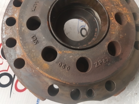 John Deere Telehandler Front Rear Axle Brake Housing Lhs, Rhs Z72506, 4475435050 - Brake parts for Telescopic handler: picture 3 John Deere Telehandler Front Rear Axle Brake Housing Lhs, Rhs Z72506, 4475435050 - Brake parts for Telescopic handler: picture 3
