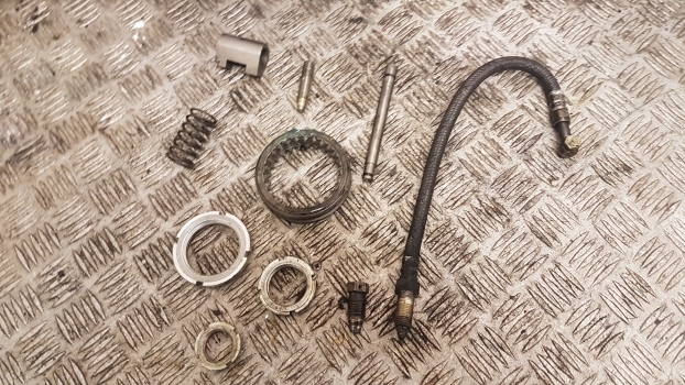 Landini Mythos Series 115 Transmission Assorted Parts 3537063m1 - Transmission for Farm tractor: picture 2 Landini Mythos Series 115 Transmission Assorted Parts 3537063m1 - Transmission for Farm tractor: picture 2