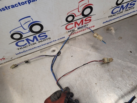 Massey Ferguson 4355, 4255, 4245 Cab Roof Wiring Loom Roof Wiring Loom - Cables/ Wire harness: picture 3 Massey Ferguson 4355, 4255, 4245 Cab Roof Wiring Loom Roof Wiring Loom - Cables/ Wire harness: picture 3