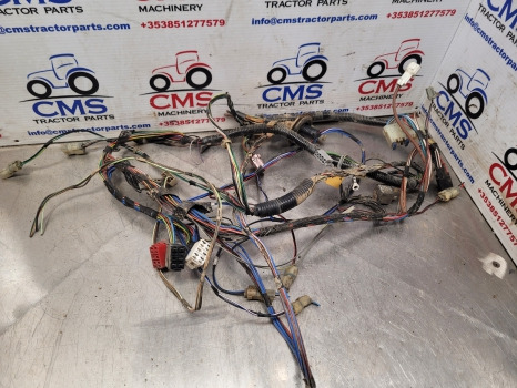 Massey Ferguson 4355, 4255, 4245 Cab Roof Wiring Loom Roof Wiring Loom - Cables/ Wire harness: picture 2 Massey Ferguson 4355, 4255, 4245 Cab Roof Wiring Loom Roof Wiring Loom - Cables/ Wire harness: picture 2