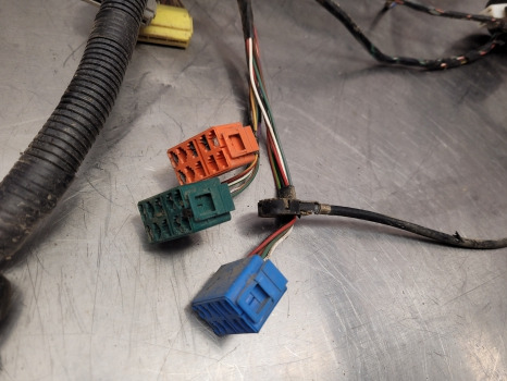 Massey Ferguson 4355, 4255, 4245 Cab Roof Wiring Loom Roof Wiring Loom - Cables/ Wire harness: picture 2 Massey Ferguson 4355, 4255, 4245 Cab Roof Wiring Loom Roof Wiring Loom - Cables/ Wire harness: picture 2