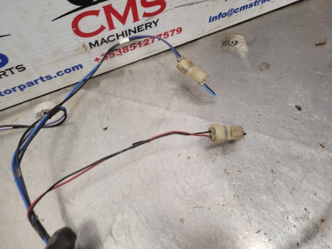 Massey Ferguson 4355, 4255, 4245 Cab Roof Wiring Loom Roof Wiring Loom - Cables/ Wire harness: picture 5 Massey Ferguson 4355, 4255, 4245 Cab Roof Wiring Loom Roof Wiring Loom - Cables/ Wire harness: picture 5