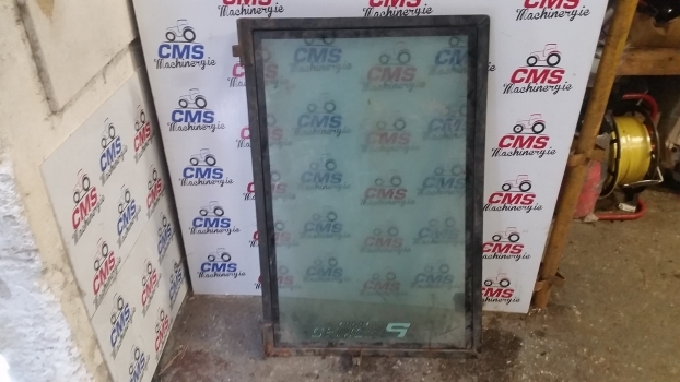 Massey Ferguson 50 Hx S Cab Rear Window Left Assembly - Window and parts for Backhoe loader: picture 1 Massey Ferguson 50 Hx S Cab Rear Window Left Assembly - Window and parts for Backhoe loader: picture 1