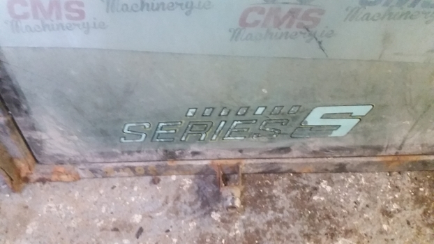 Massey Ferguson 50 Hx S Cab Rear Window Left Assembly - Window and parts for Backhoe loader: picture 2 Massey Ferguson 50 Hx S Cab Rear Window Left Assembly - Window and parts for Backhoe loader: picture 2