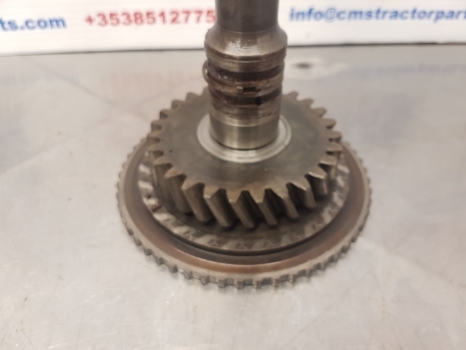 Massey Ferguson 50b Transmission Gear Shaft Assembly 526812m1 - Transmission for Farm tractor: picture 3 Massey Ferguson 50b Transmission Gear Shaft Assembly 526812m1 - Transmission for Farm tractor: picture 3