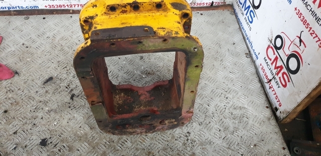 Massey Ferguson 50hx, 690, 50b Transmission Rear Axle Spicer Housing 1663273m2 - Transmission for Backhoe loader: picture 4 Massey Ferguson 50hx, 690, 50b Transmission Rear Axle Spicer Housing 1663273m2 - Transmission for Backhoe loader: picture 4