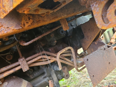 Massey Ferguson 5450 Transmission assorted parts 4302981h1, 4308227h1 - Transmission for Agricultural machinery: picture 2 Massey Ferguson 5450 Transmission assorted parts 4302981h1, 4308227h1 - Transmission for Agricultural machinery: picture 2