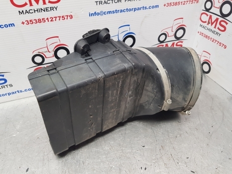 New Holland Case T7.200 Engine Air Cleaner Intake Vent 87518691, 84131959 - Air intake system for Farm tractor: picture 4 New Holland Case T7.200 Engine Air Cleaner Intake Vent 87518691, 84131959 - Air intake system for Farm tractor: picture 4