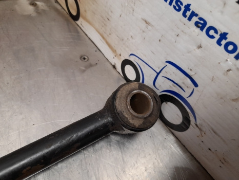New Holland T7000, T6000, Case Puma T7030 Cab Suspension Tie Rod 87591850 - Cab suspension: picture 3 New Holland T7000, T6000, Case Puma T7030 Cab Suspension Tie Rod 87591850 - Cab suspension: picture 3