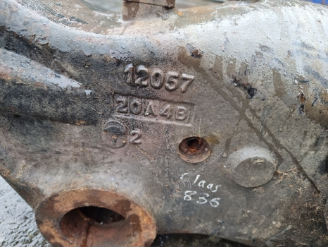 Renault Ares 836, 656 Rx/rz Front Axle Beam Housing 12057, 6000104413 - Front axle: picture 2 Renault Ares 836, 656 Rx/rz Front Axle Beam Housing 12057, 6000104413 - Front axle: picture 2