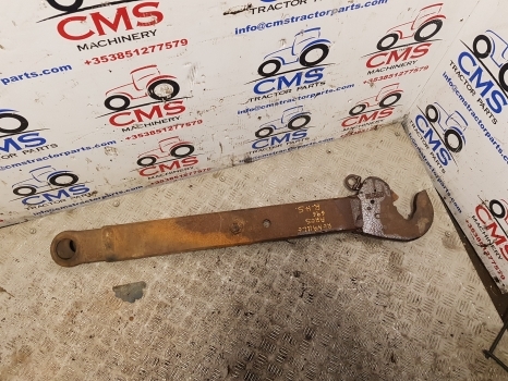 Renault Claas Ares 696, 616, 640-610 Rx, Rz Lift Arm Rhs 7700056407 - Spare parts for Farm tractor: picture 1 Renault Claas Ares 696, 616, 640-610 Rx, Rz Lift Arm Rhs 7700056407 - Spare parts for Farm tractor: picture 1