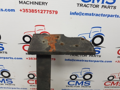 T5000, Tl, Tla, Case Jxu Series, Foot Step Assy Rhs 5184803, 82007963, 82007964 - Footstep for Agricultural machinery: picture 3 T5000, Tl, Tla, Case Jxu Series, Foot Step Assy Rhs 5184803, 82007963, 82007964 - Footstep for Agricultural machinery: picture 3