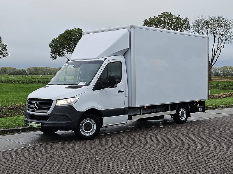 Mercedes-Benz Sprinter 314 Bakwagen Laadklep! - Closed box van: picture 2 Mercedes-Benz Sprinter 314 Bakwagen Laadklep! - Closed box van: picture 2