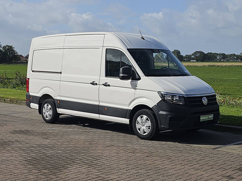 Volkswagen Crafter 2.0 TDI L3H3 - Panel van: picture 4 Volkswagen Crafter 2.0 TDI L3H3 - Panel van: picture 4
