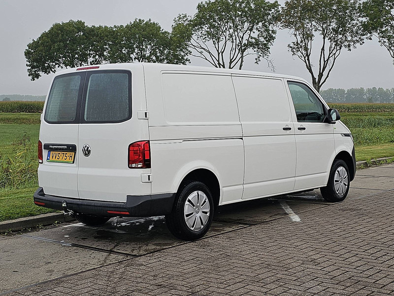 Volkswagen Transporter 2.0 TDI L2H1 Trekhaak AC - Small van: picture 3 Volkswagen Transporter 2.0 TDI L2H1 Trekhaak AC - Small van: picture 3
